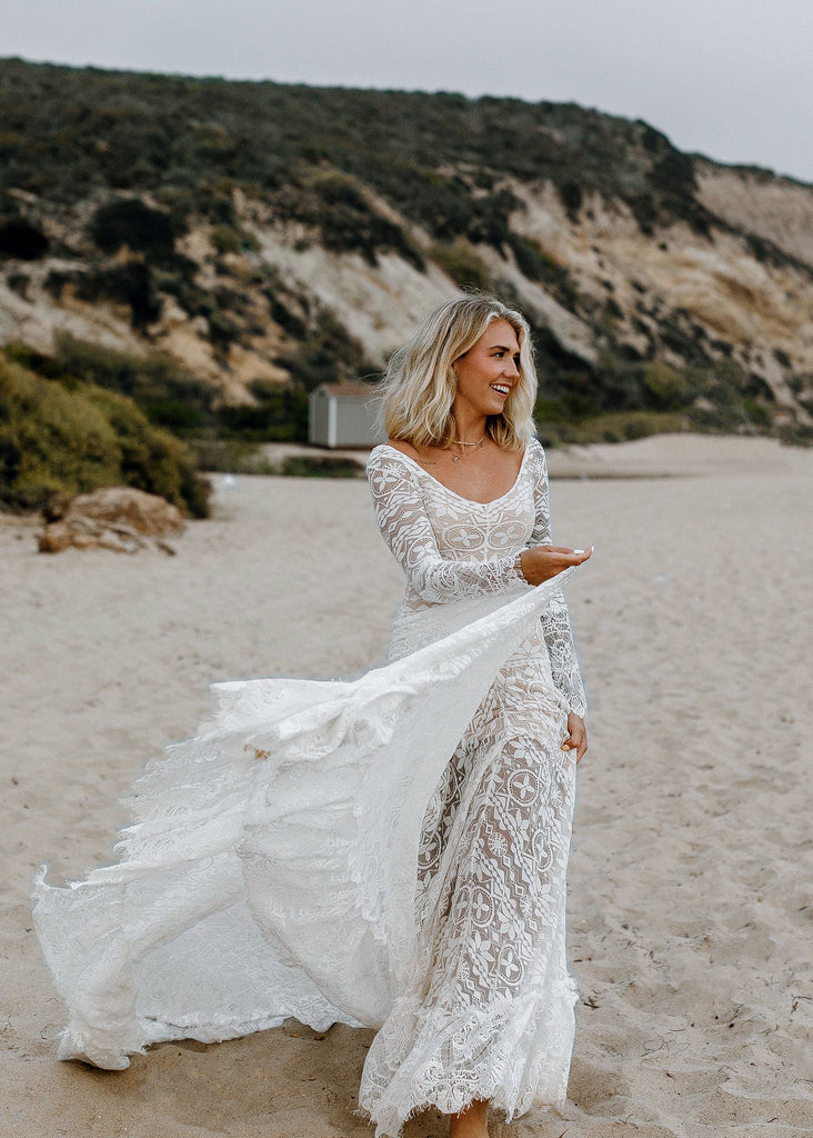 51 (MOST) Stunning Boho Wedding Dresses That Fit Perfectly | Wear Your Love 51 (MOST) Stunning Boho Wedding Dresses That Fit Perfectly | Wear Your Love