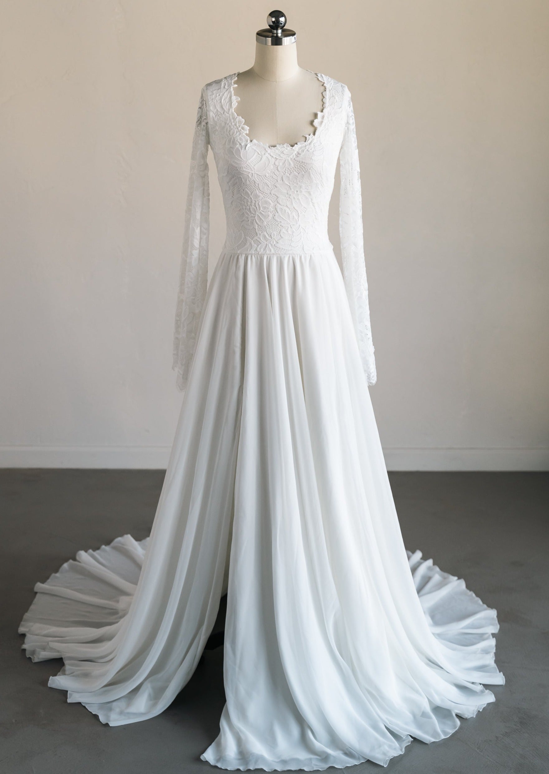 Thea Sample (size XS) Thea Sample (size XS)