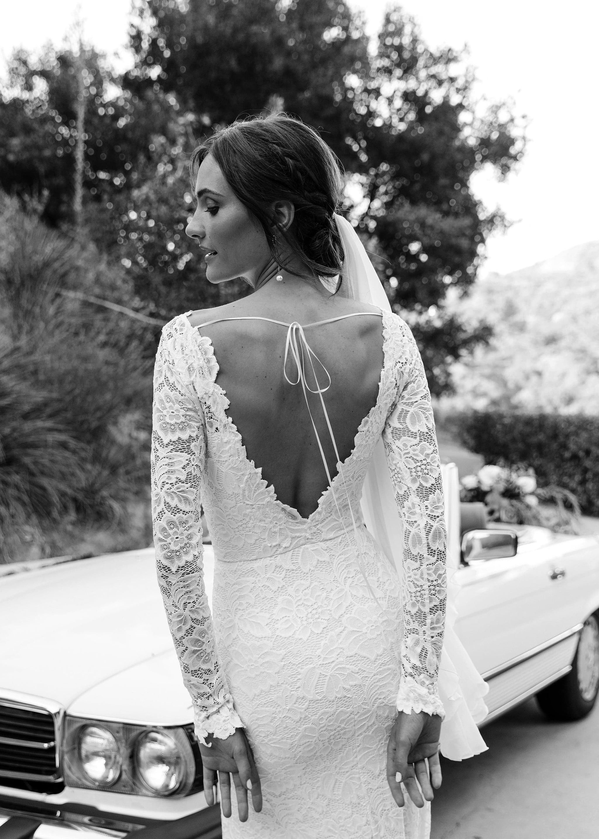 Sia Dress Full (24-in) / Princess slit (shown) / Open V Back (shown)